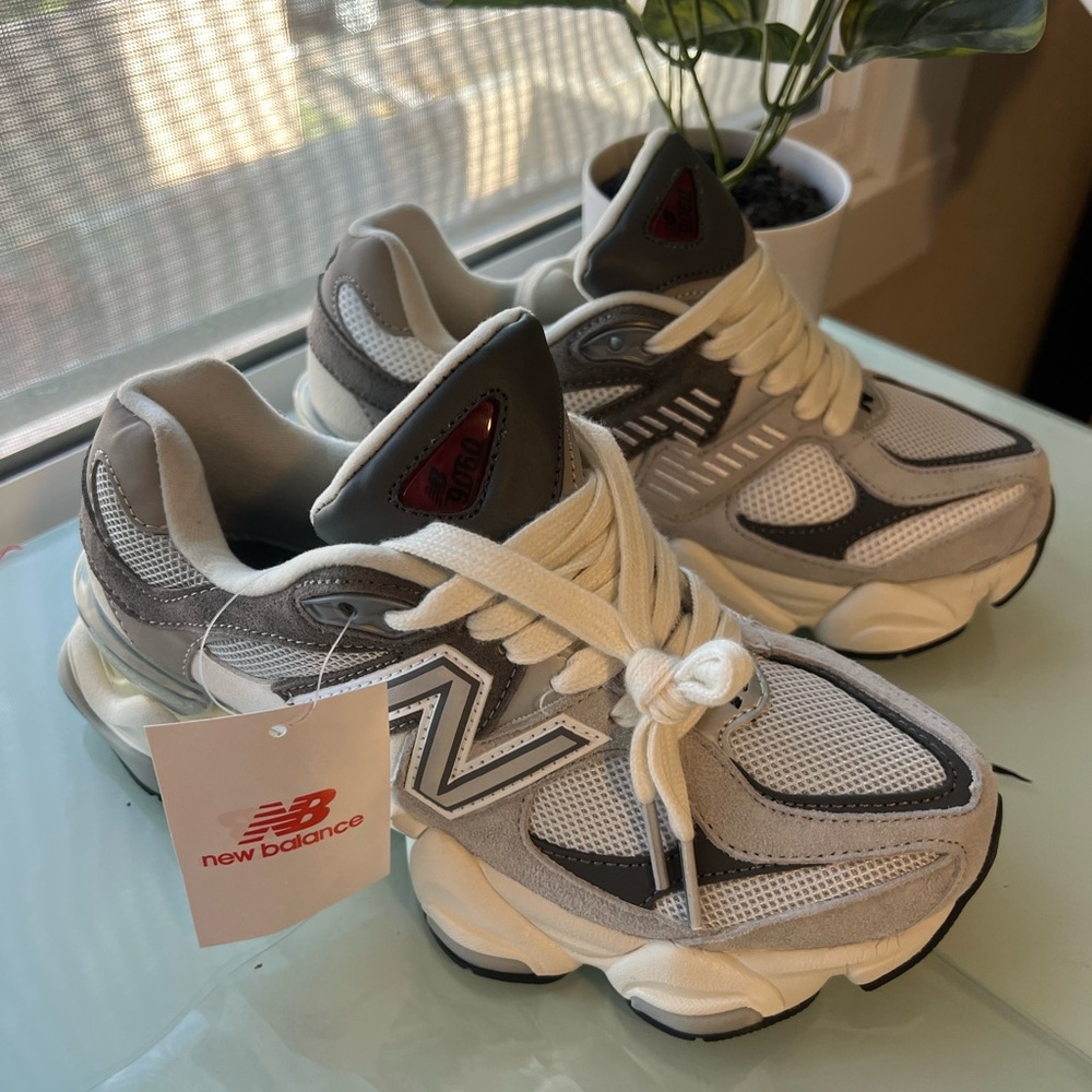 New Balance 960